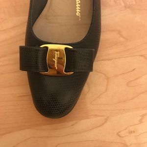 Salvatore ferragamo shoes vara bow pump
